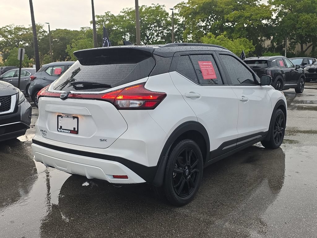 Certified 2024 Nissan Kicks SR FWD image 10