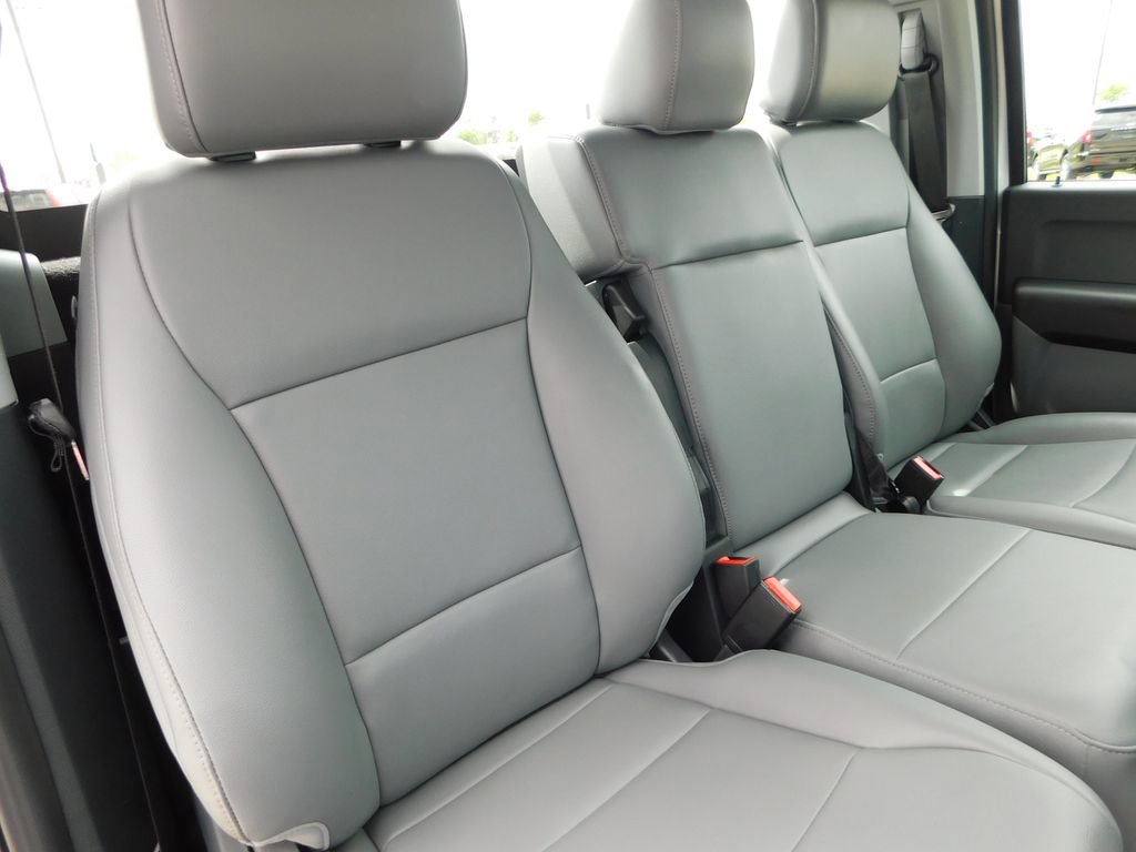 Used 2025 Ford F150 XL RWD image 22