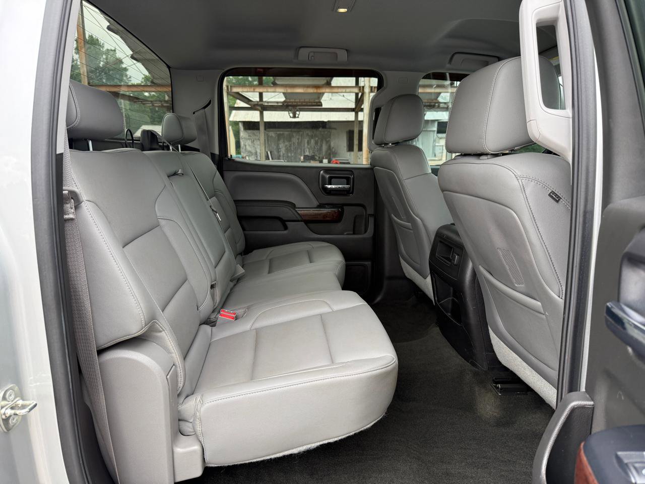Used 2015 GMC Sierra 1500 SLT w/ SLT Crew Cab Value Package AWD/4WD image 17
