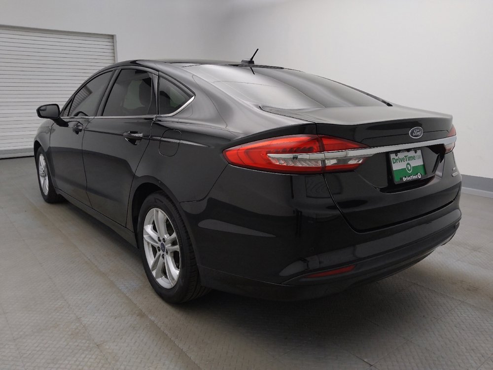 Used 2018 Ford Fusion SE w/ Fusion SE Technology Package FWD image 5
