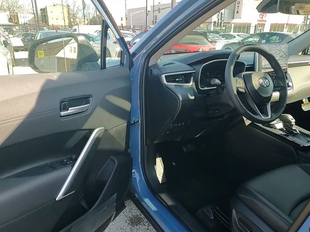Used 2026 Toyota Corolla Cross XLE w/ Convenience Package image 9