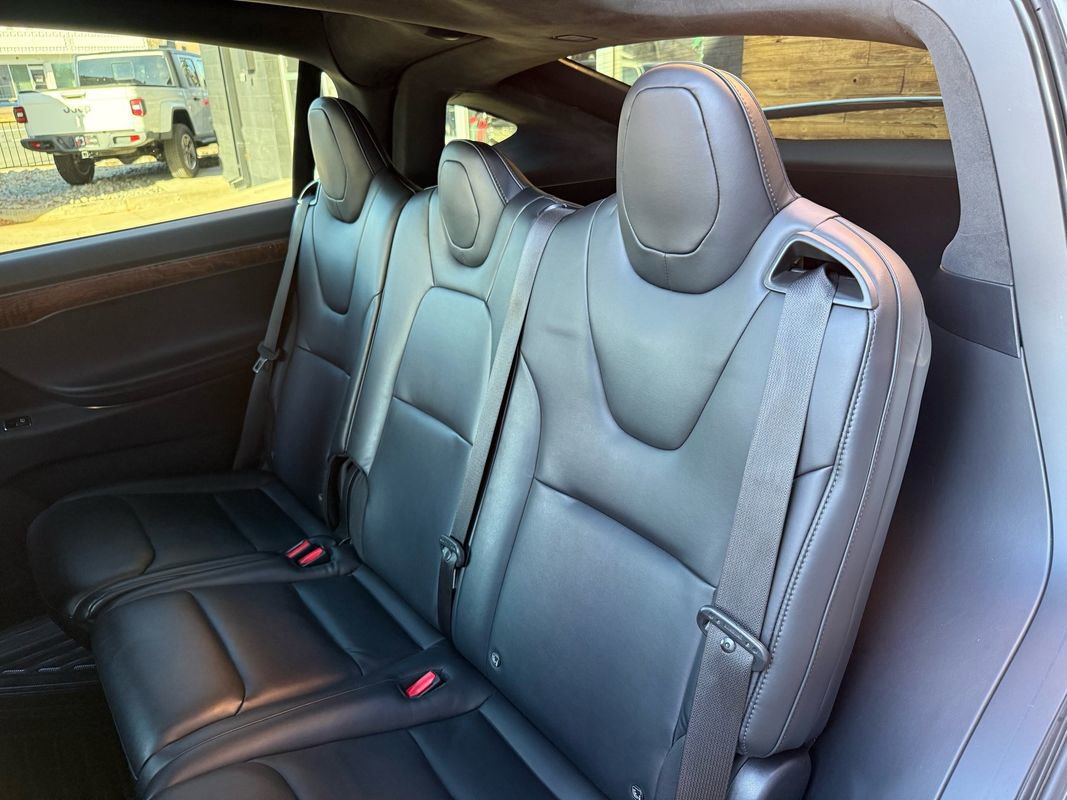 Used 2020 Tesla Model X Long Range image 33