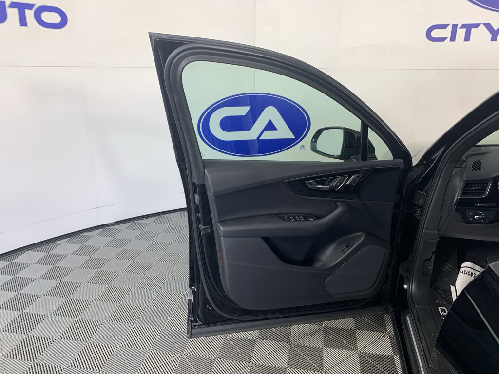Used 2019 Audi Q7 3.0T Premium image 14
