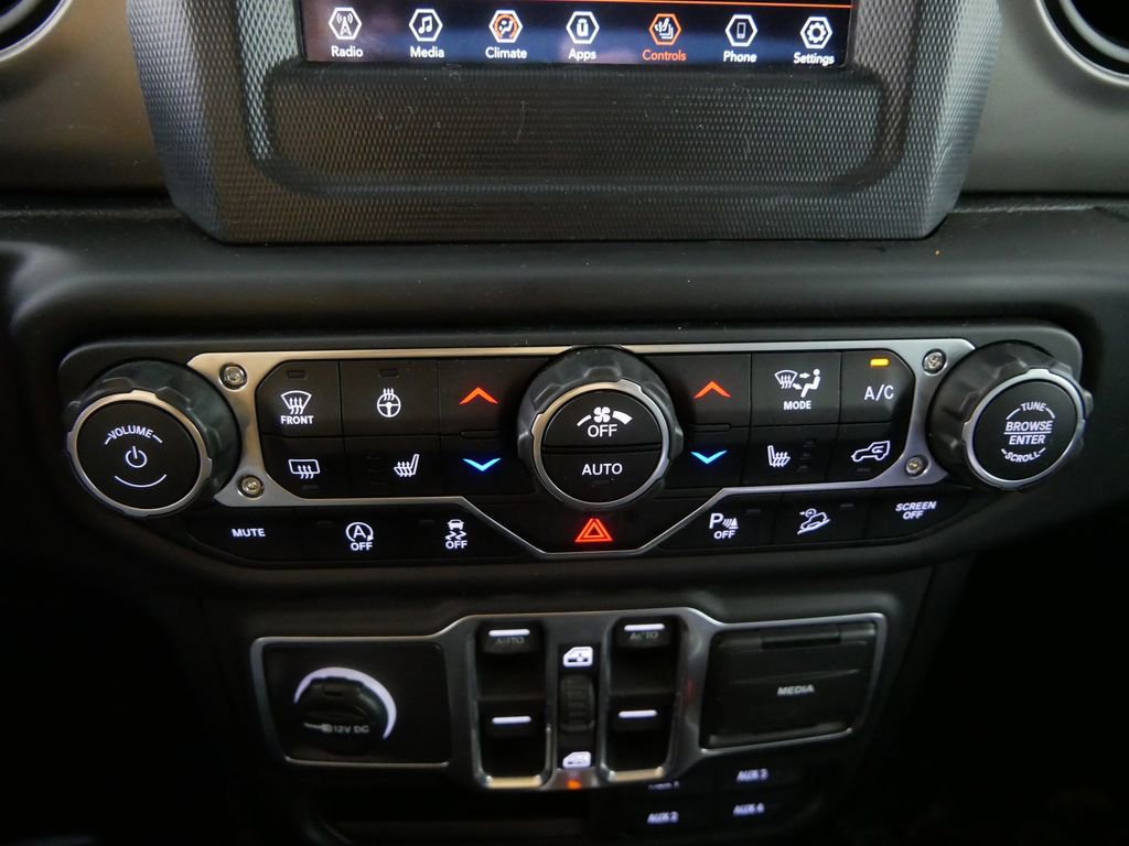 Used 2018 Jeep Wrangler Unlimited Sport S image 25