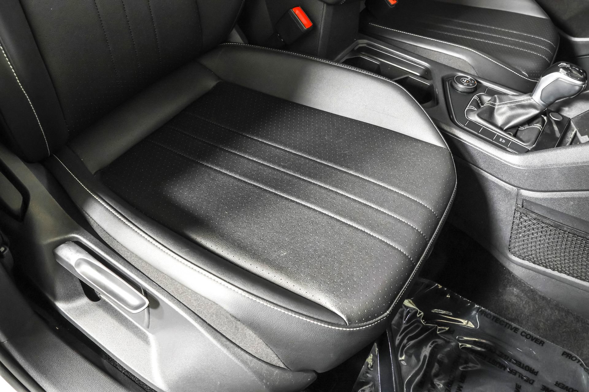 Used 2023 Volkswagen Tiguan SE AWD/4WD image 46