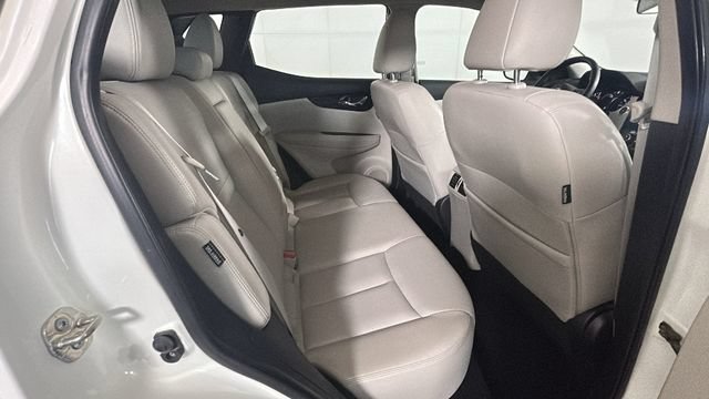 Used 2022 Nissan Rogue Sport SL AWD/4WD image 28