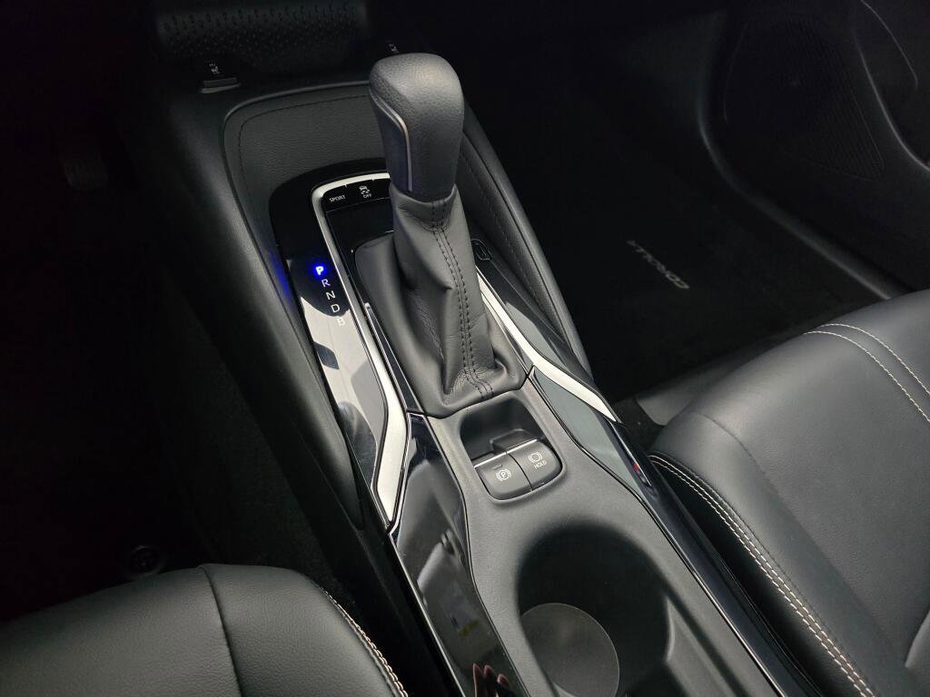 Used 2020 Toyota Corolla XLE w/ Carpet Mat Package (TMS) image 36