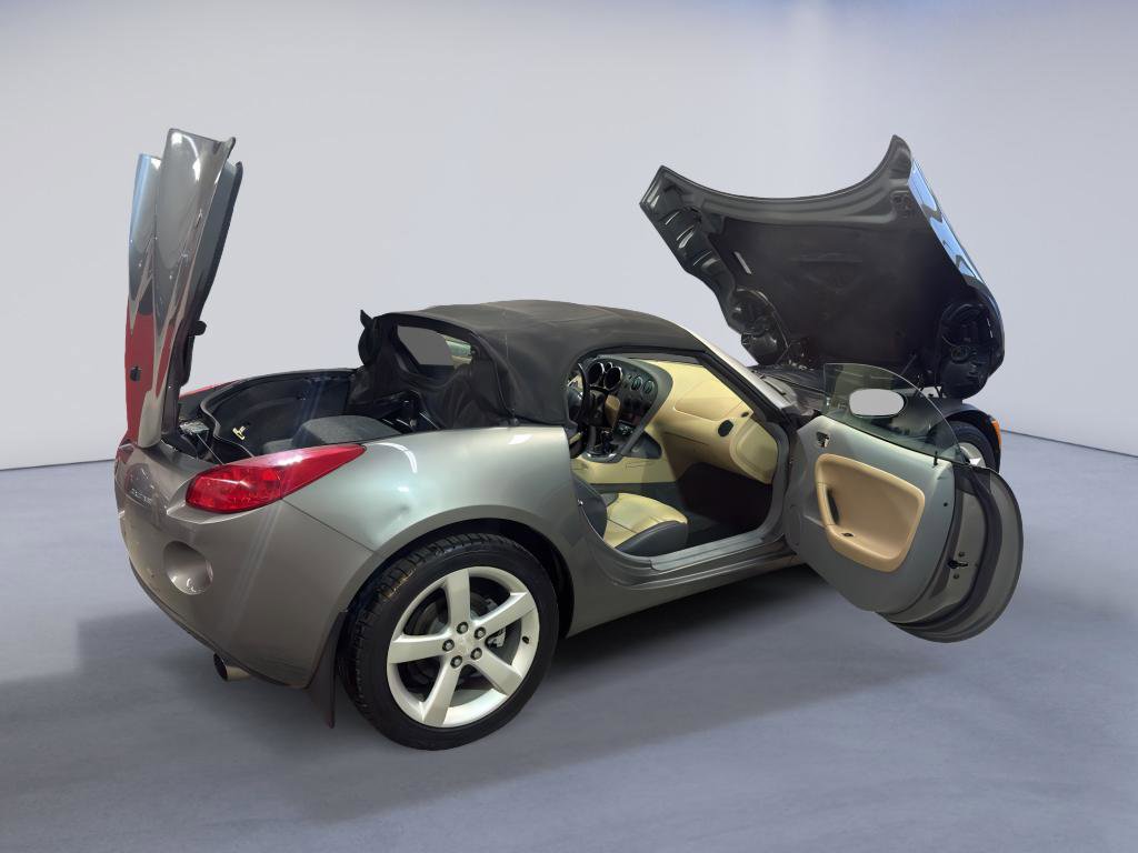 Used 2006 Pontiac Solstice Convertible w/ Premium Package RWD image 13