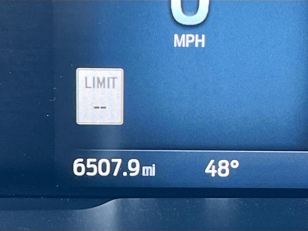 Used 2025 Ford Maverick Tremor image 12