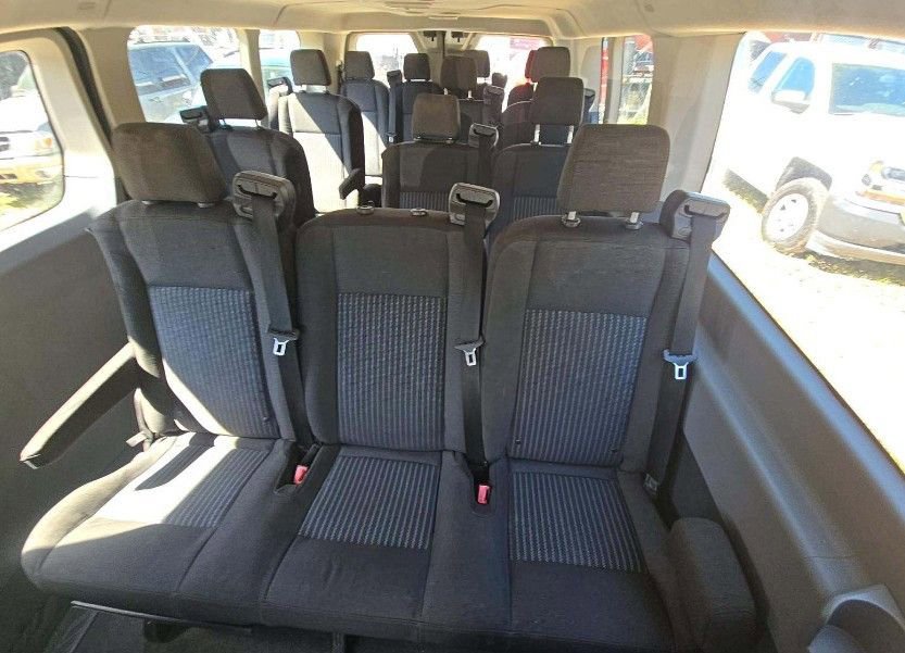 Used 2019 Ford Transit 350 XLT RWD image 7