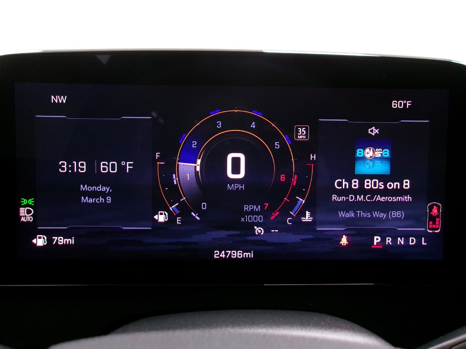 Certified 2025 Chevrolet Traverse LT w/ Driver Confidence Package image 9