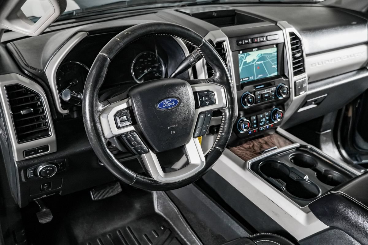Used 2019 Ford F250 Lariat w/ Lariat Value Package AWD/4WD image 16