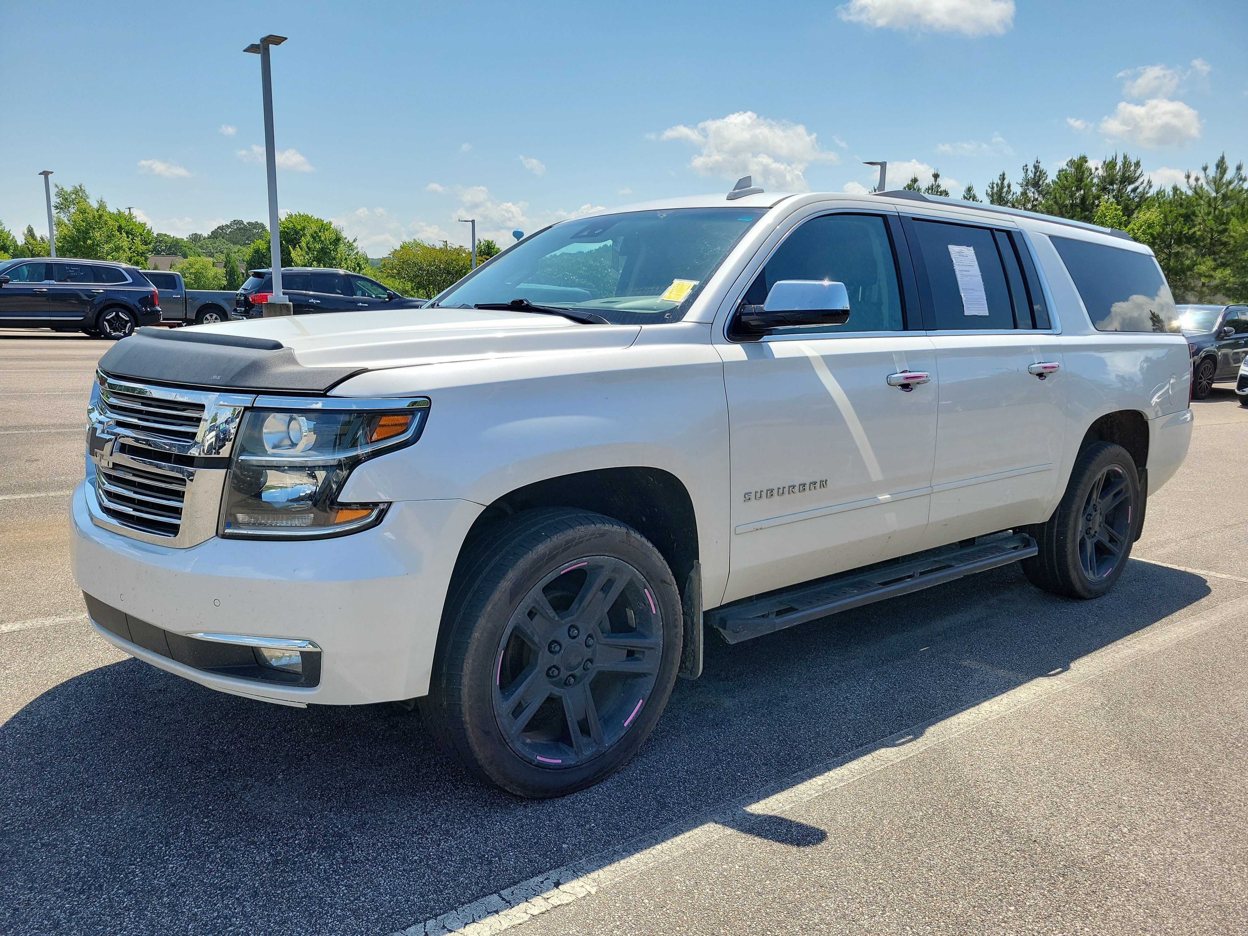 Used 2020 Chevrolet Suburban Premier RWD image 3