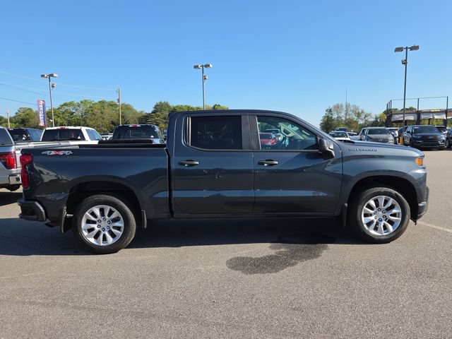 Used 2020 Chevrolet Silverado 1500 Custom w/ Custom Value Package AWD/4WD image 2