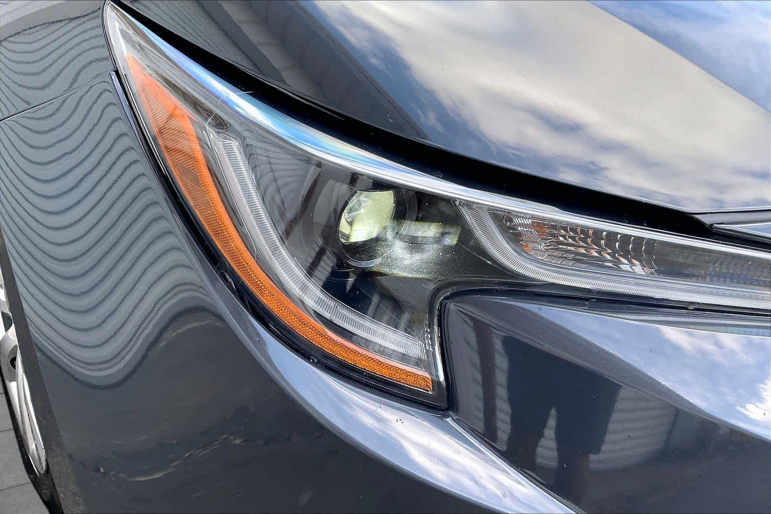 Used 2025 Toyota Corolla LE FWD image 28