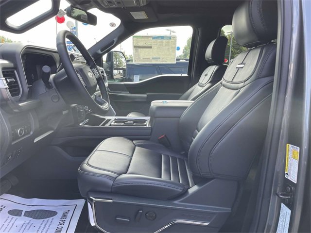 New 2025 Ford F350 Platinum w/ FX4 Off-Road Package image 16