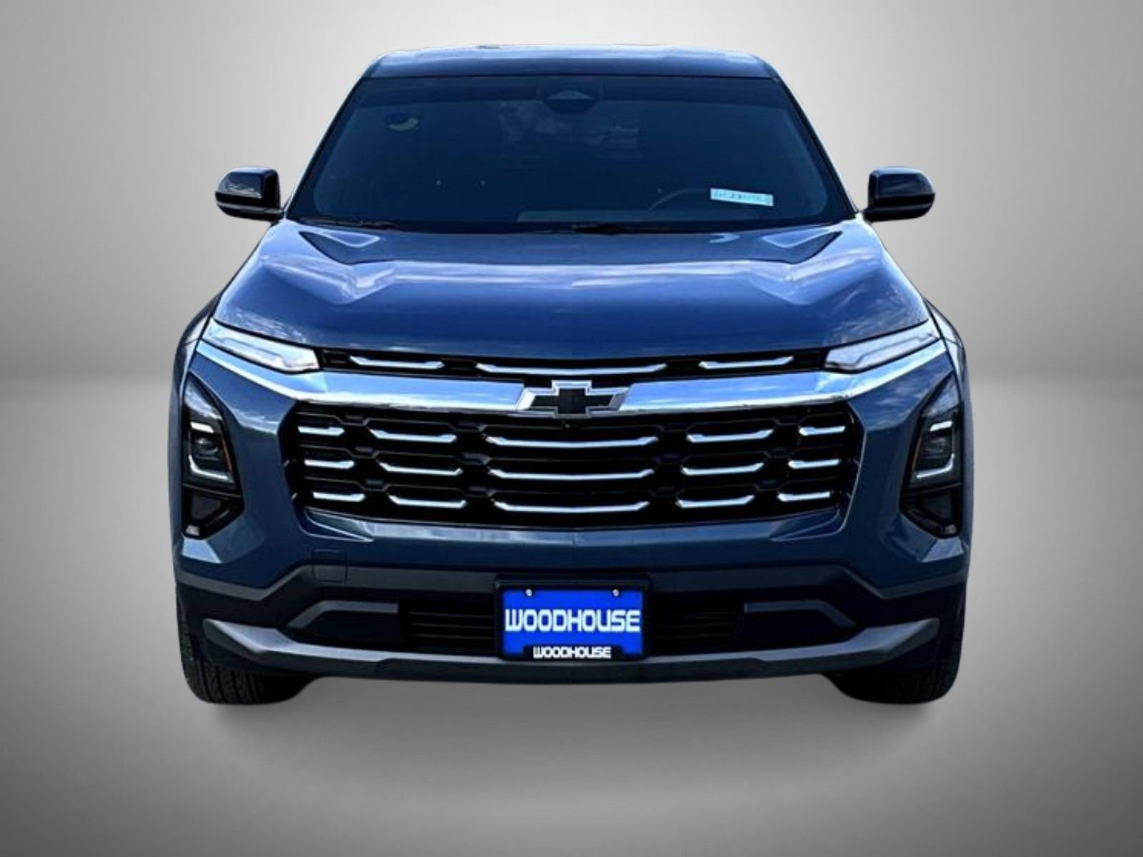 Used 2025 Chevrolet Equinox LT FWD image 2