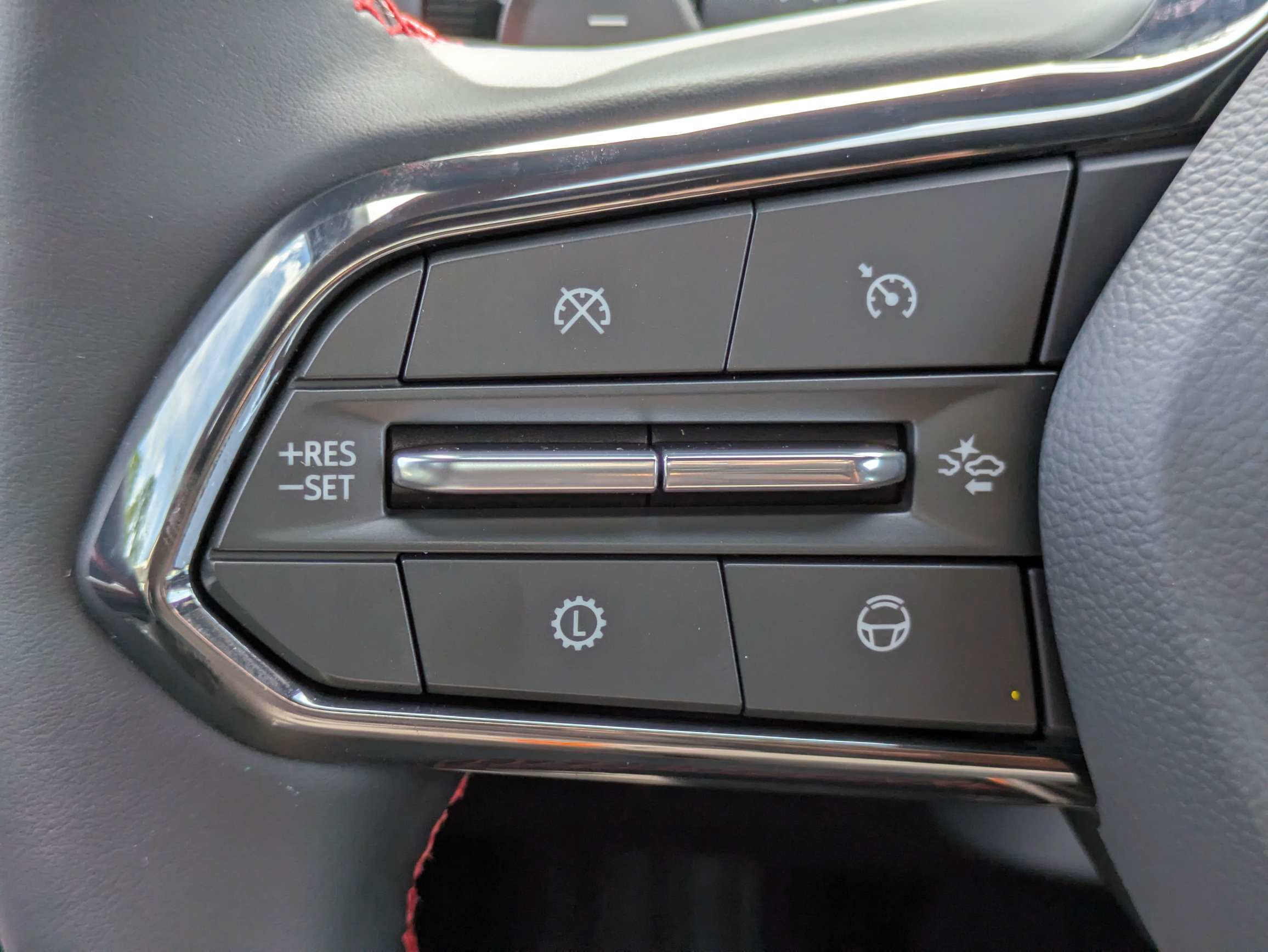 New 2026 Chevrolet Traverse RS FWD image 18