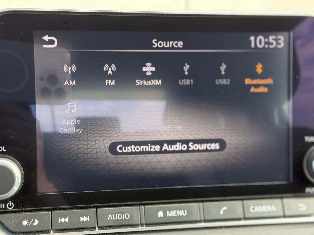 Used 2025 Nissan Rogue SV image 9