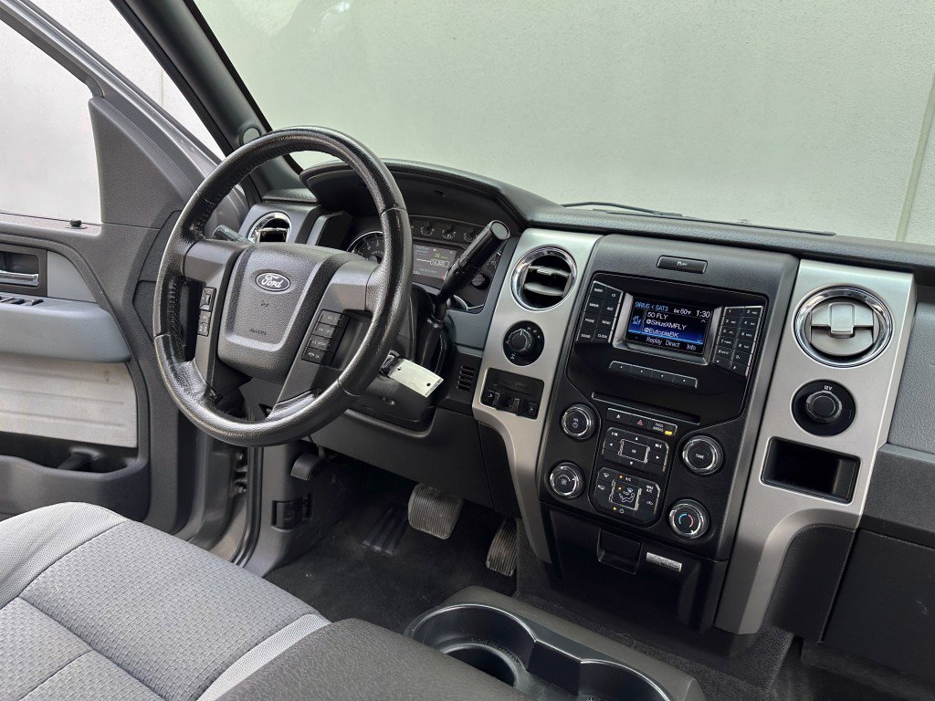 Used 2013 Ford F150 XLT w/ Luxury Equipment Group image 29