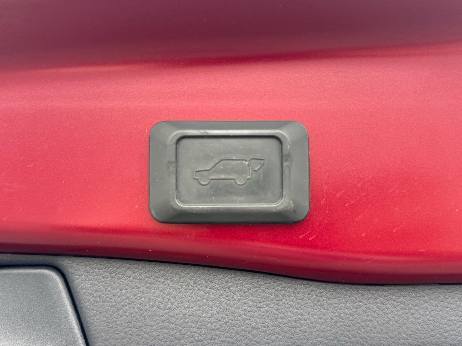 Used 2019 Toyota RAV4 Limited image 42