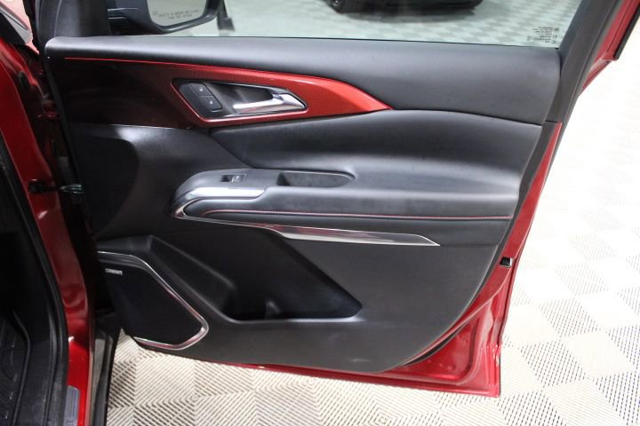 Used 2024 Chevrolet Traverse RS image 25