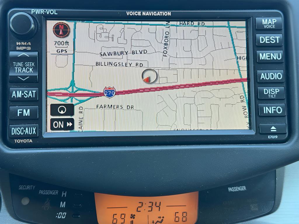 Used 2011 Toyota RAV4 Limited AWD/4WD image 30