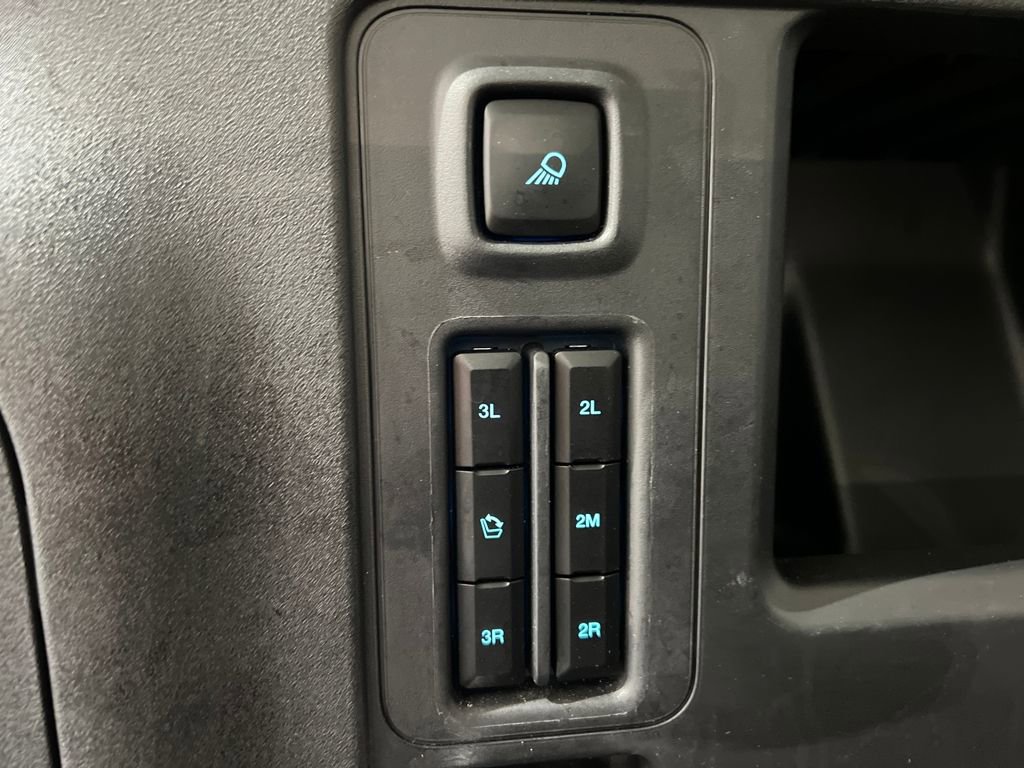 Used 2025 Ford Expedition Active image 41