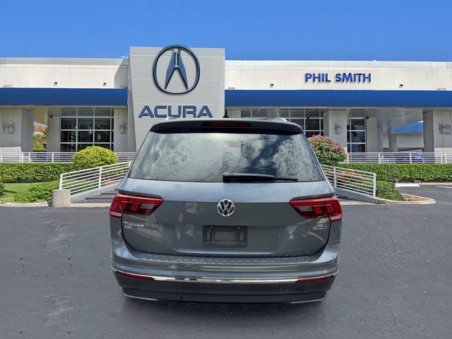 Used 2019 Volkswagen Tiguan SEL Premium w/ 3rd Row Seat Package AWD/4WD image 6