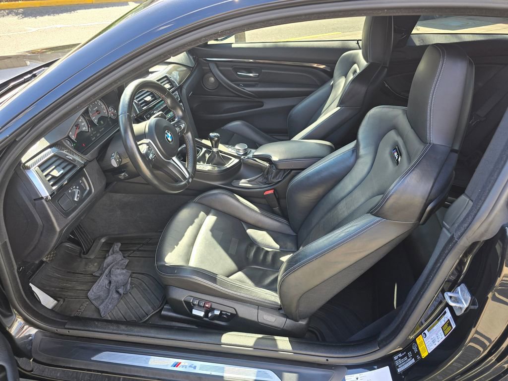 Used 2018 BMW M4 Coupe image 16