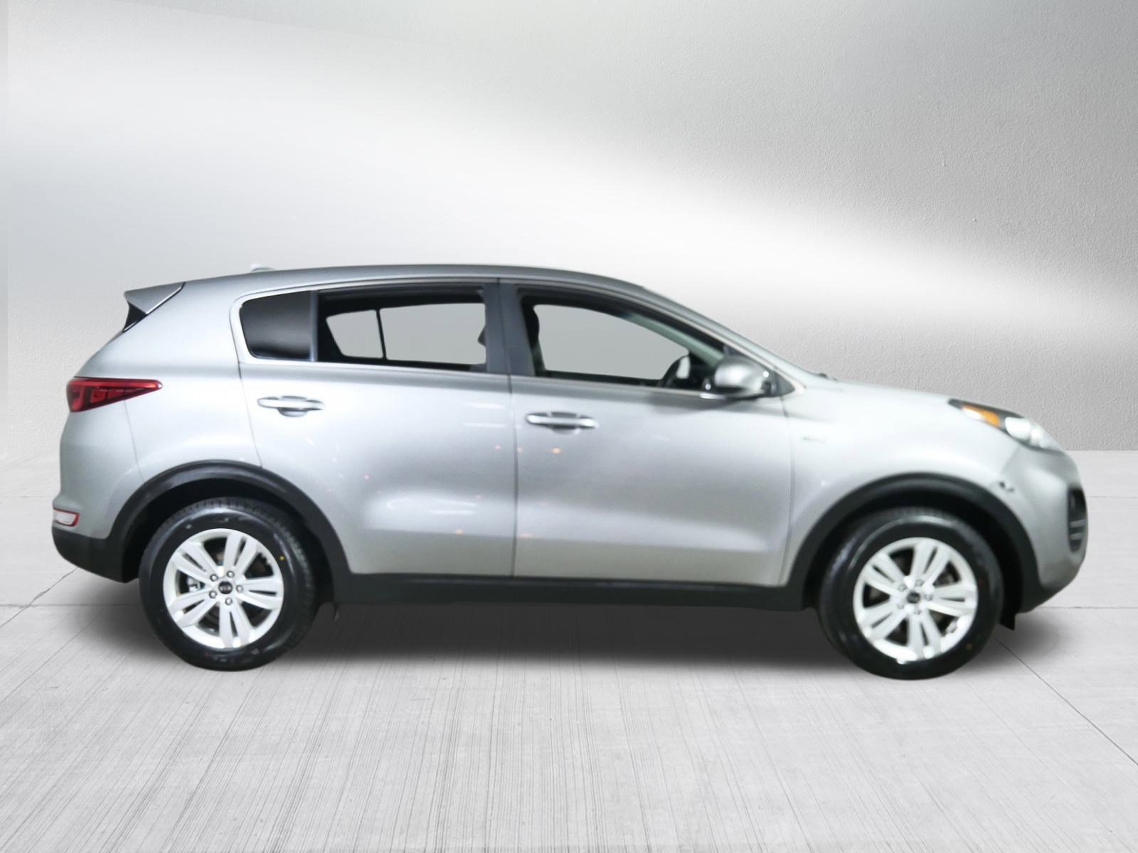 Used 2019 Kia Sportage LX image 8