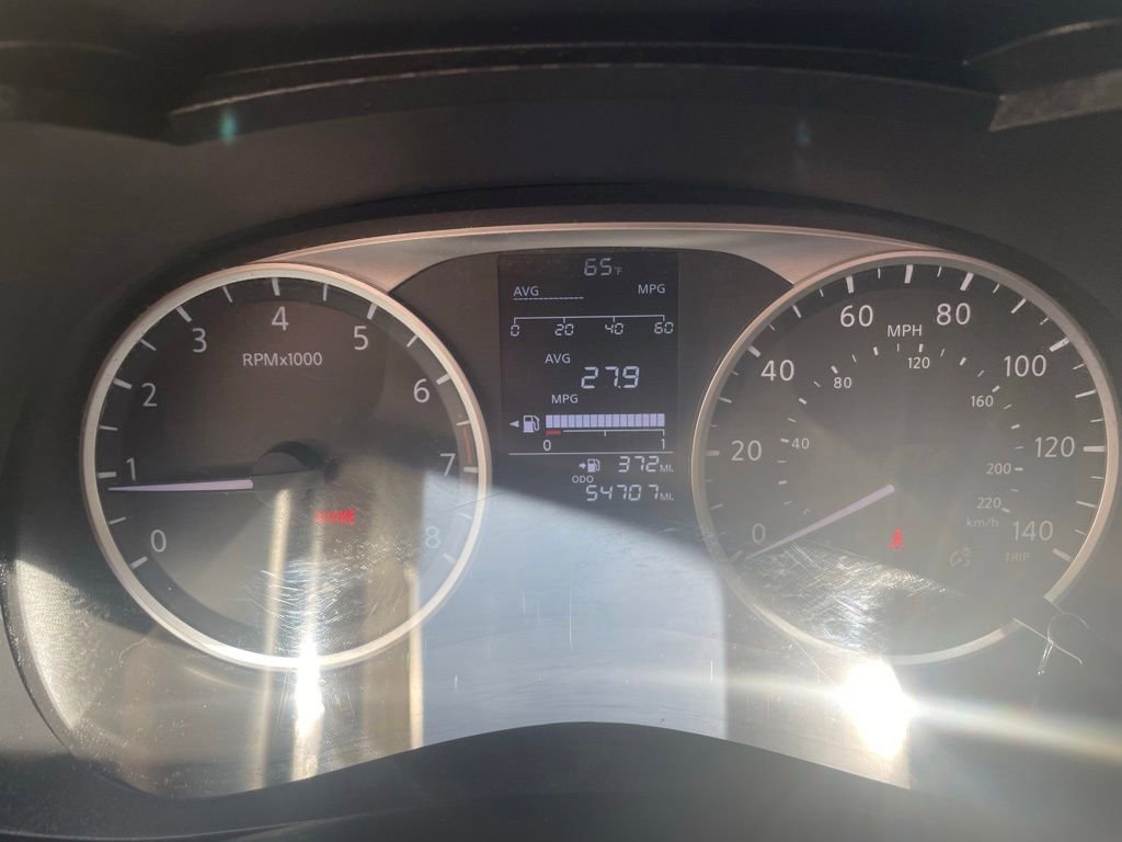 Used 2023 Nissan Versa S FWD image 15