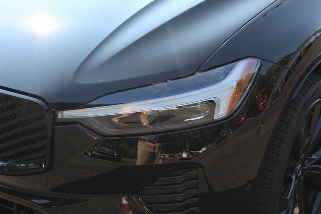New 2026 Volvo XC60 B5 Ultra w/ Protection Package Premier image 9