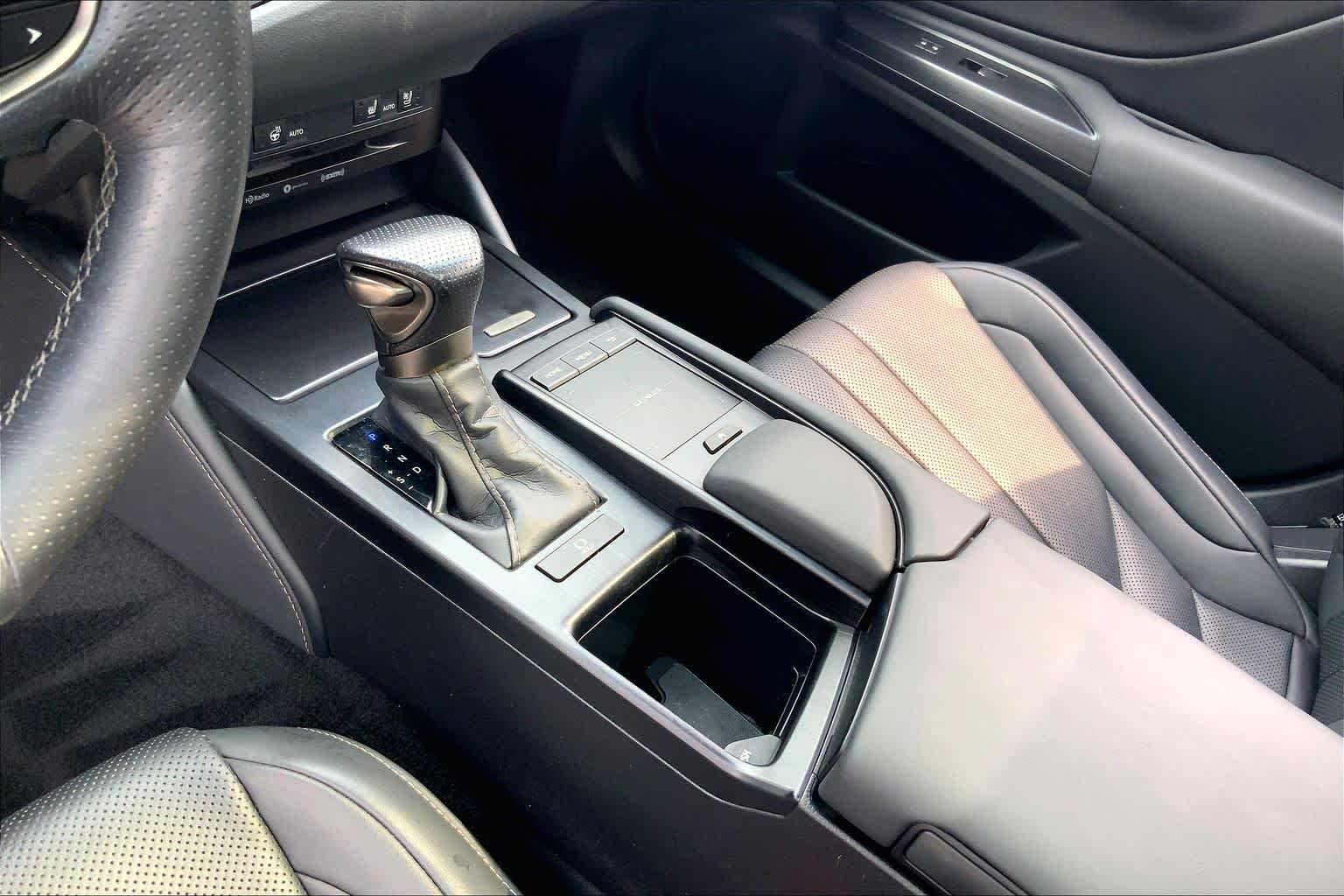 Used 2021 Lexus ES 350 F Sport w/ Accessory Package FWD image 17