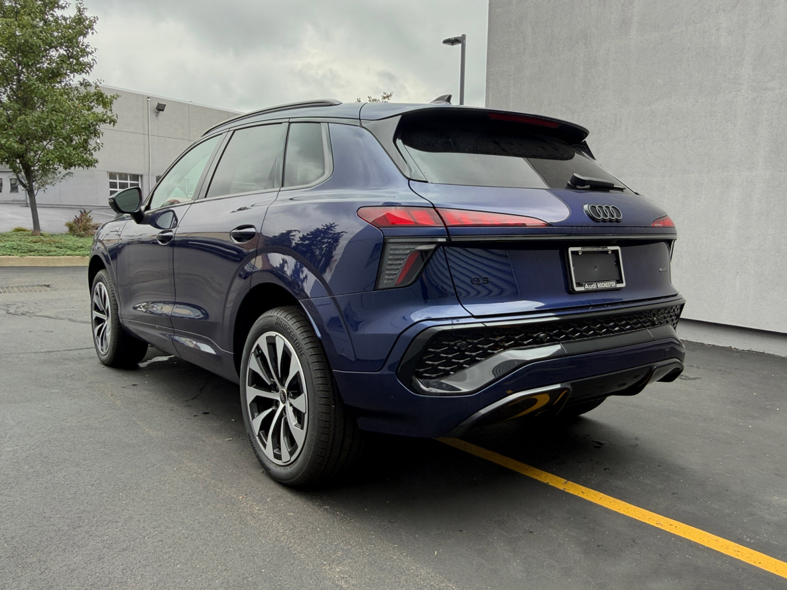 New 2026 Audi Q3 quattro 2.0T AWD/4WD image 3
