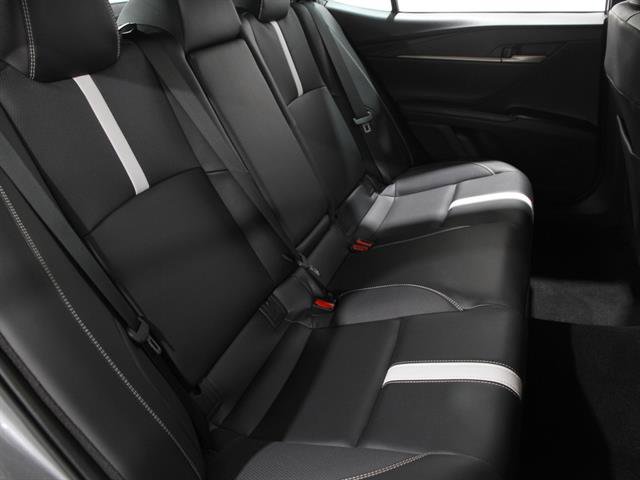 Used 2025 Toyota Camry SE image 18