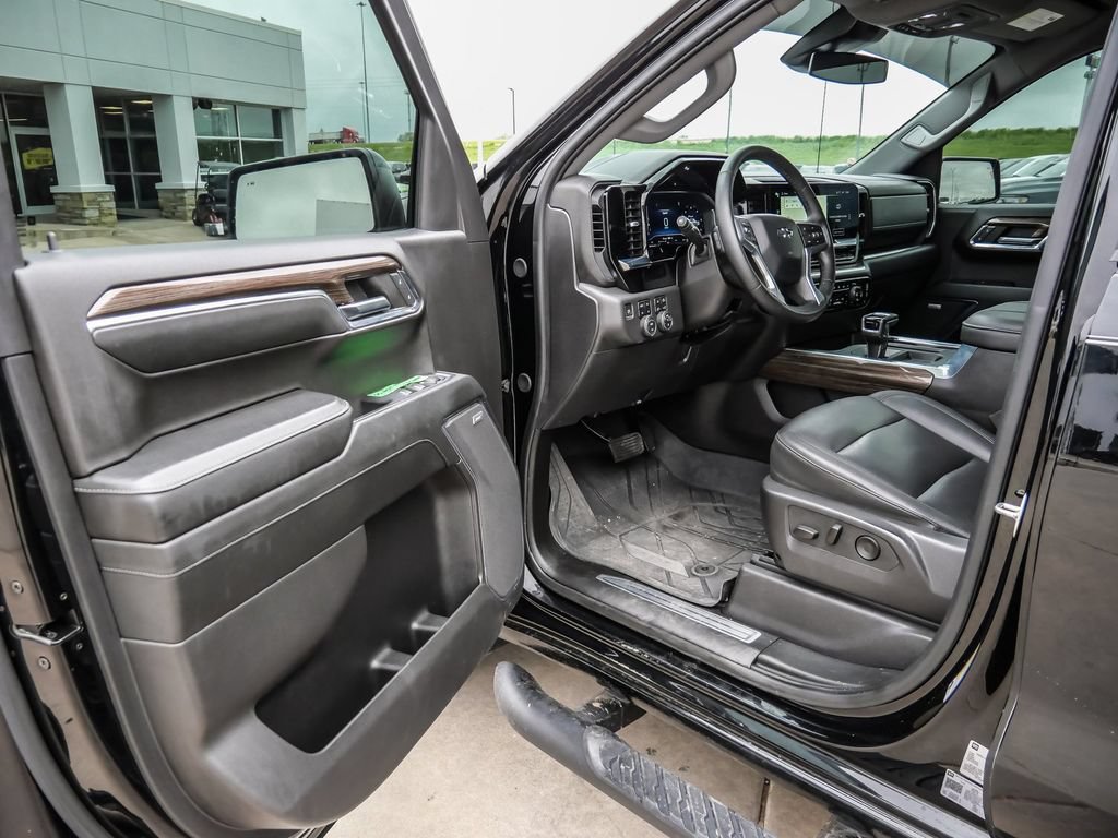 Used 2024 Chevrolet Silverado 1500 RST w/ RST All Star Premium Package AWD/4WD image 30