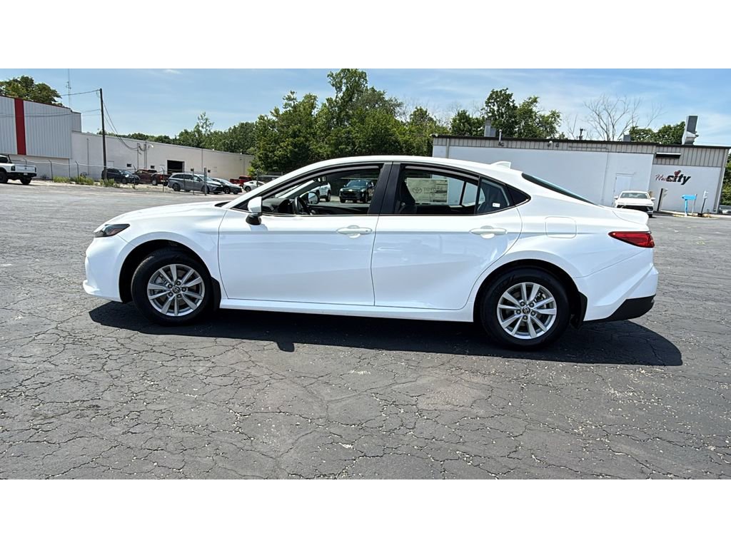 New 2026 Toyota Camry LE AWD/4WD image 4