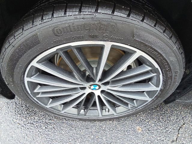 Used 2023 BMW 540i xDrive w/ Premium Package image 26