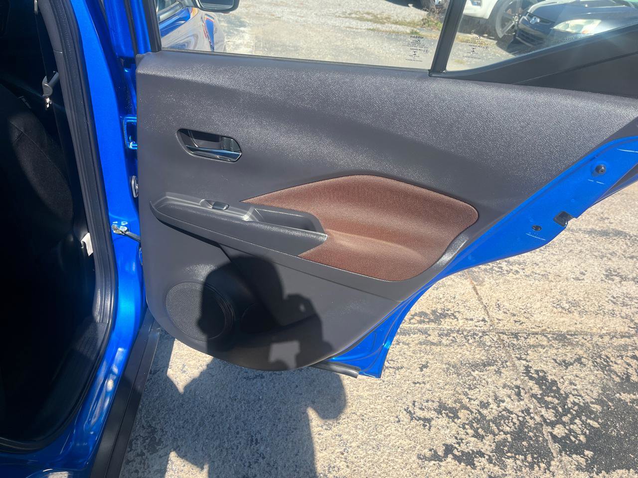 Used 2023 Nissan Kicks SR image 14