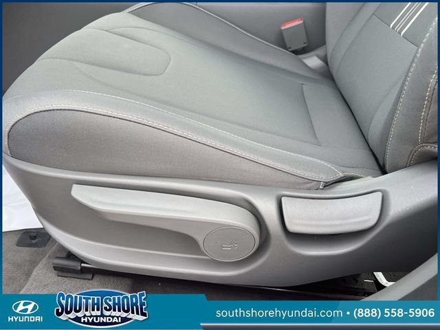 Certified 2022 Hyundai Elantra SEL w/ Convenience Package FWD image 17