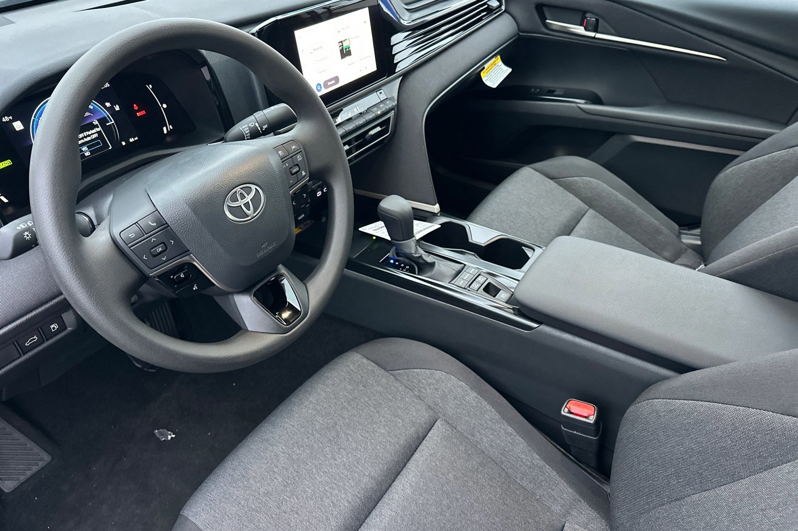 Used 2026 Toyota Camry LE image 9