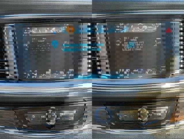 Used 2019 Buick Enclave Essence image 14