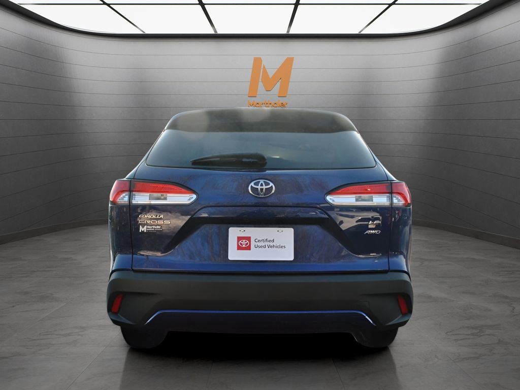 Certified 2022 Toyota Corolla Cross LE image 5