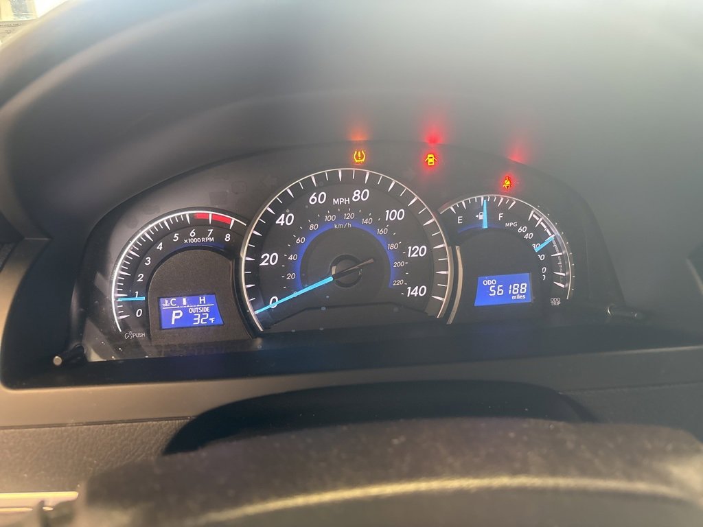 Used 2014 Toyota Camry LE image 5