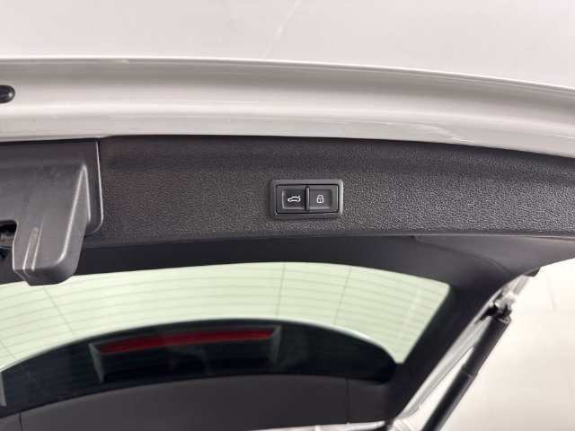 Used 2020 Audi Q3 2.0T Prestige w/ Prestige Package AWD/4WD image 36