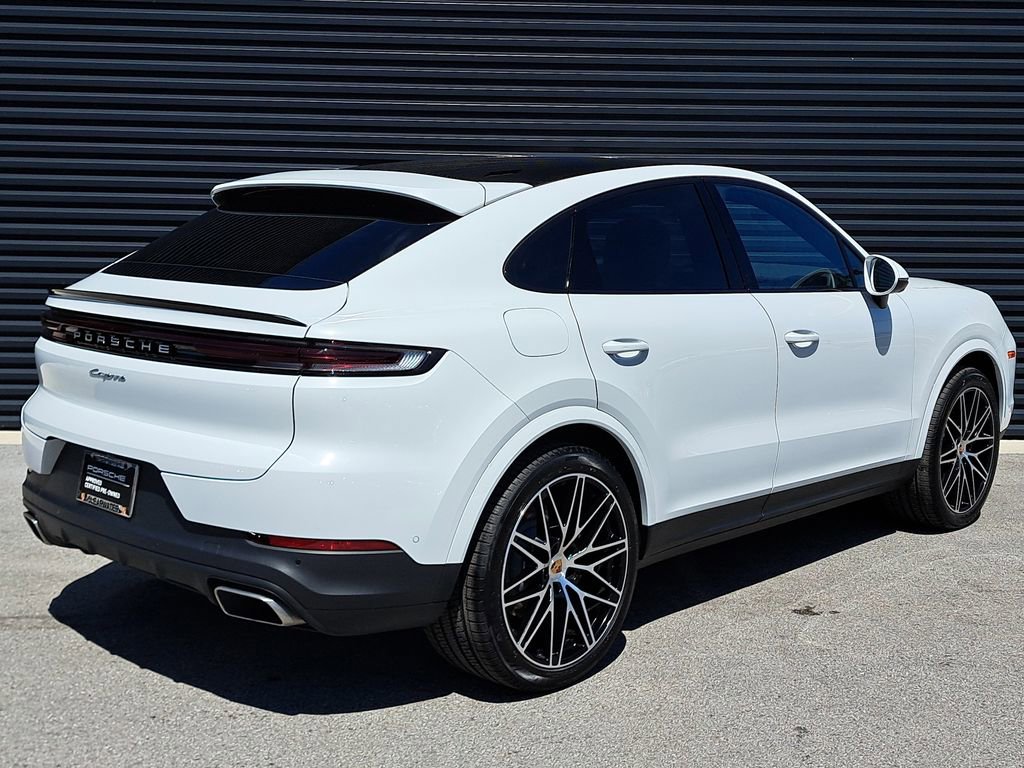 Certified 2025 Porsche Cayenne Coupe image 7