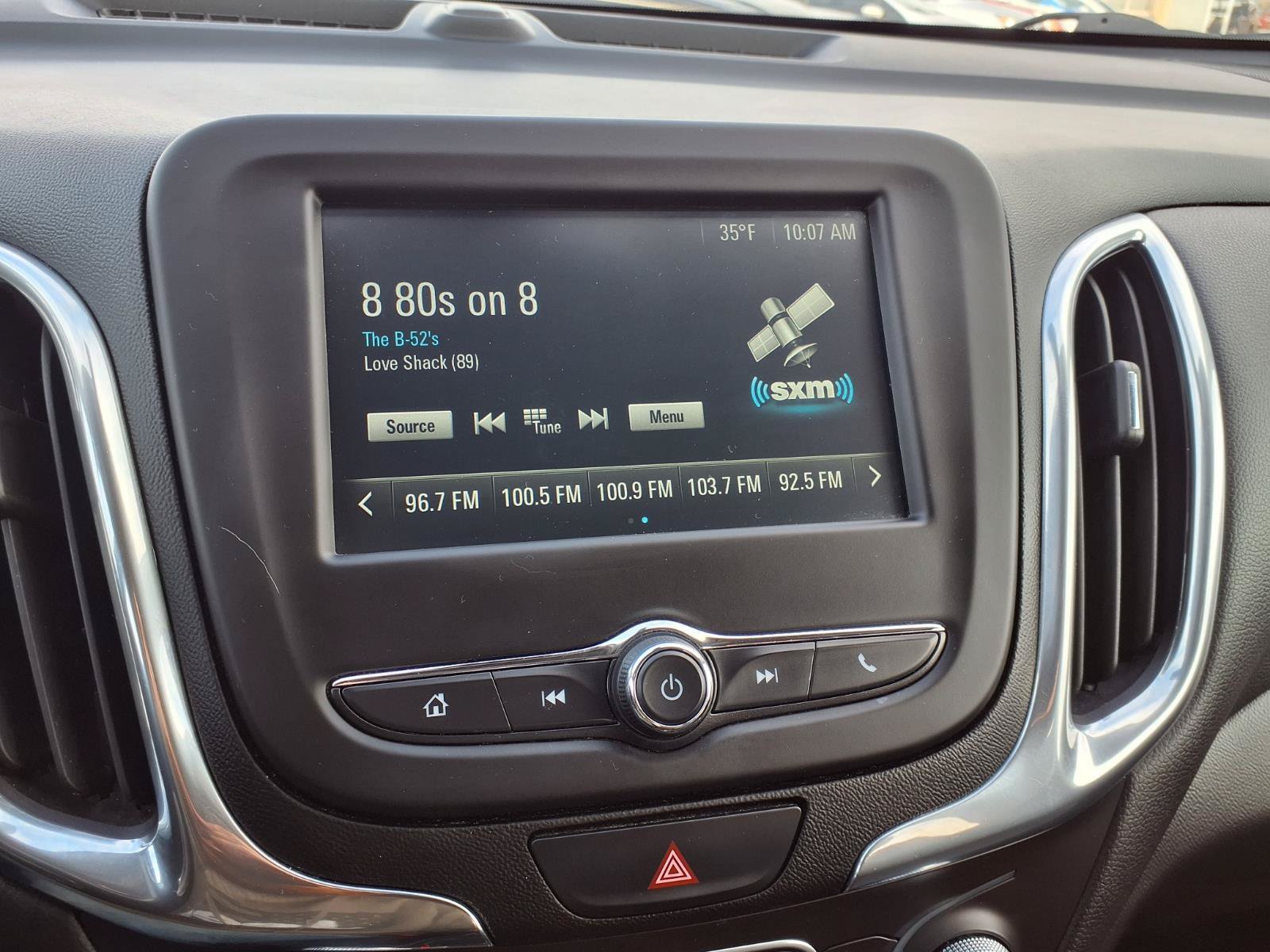 Used 2018 Chevrolet Equinox LT AWD/4WD image 16