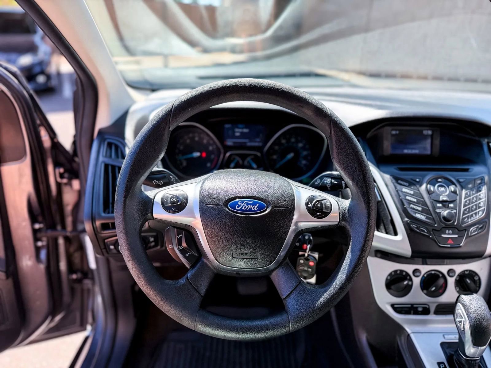 Used 2014 Ford Focus SE image 16