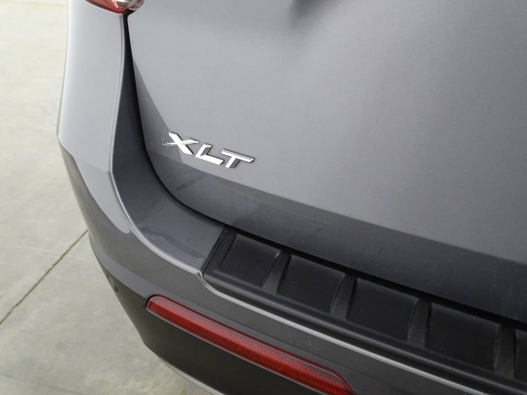 Used 2021 Ford Explorer XLT w/ Equipment Group 202A image 44